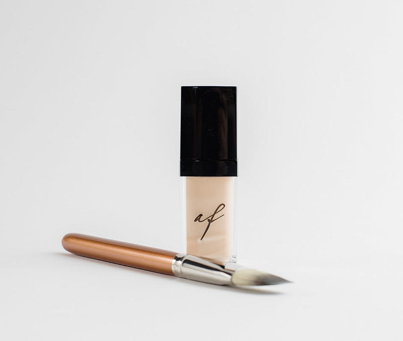 Foundation Brush 101 - This brush is a classic must have for good reason